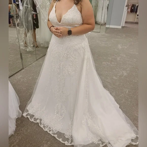 Oleg Cassini | Dresses | Oleg Cassini Never Worn Wedding Dress | Poshmark